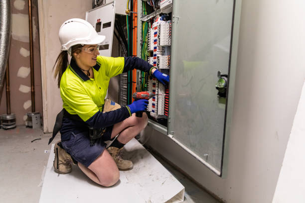 Best 24-Hour Electrician  in Sarasota Springs, FL